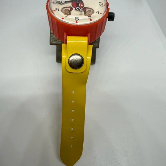 Vintage 1973 Disney Mickey Mouse Wind-Up Watch Marx Toys Japan Animated